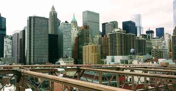 用AI技术复活赫本,AI复活亲人技术