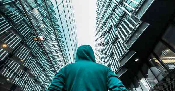 大数据包含设备数据的行业文章