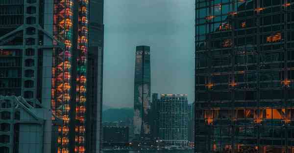 大数据包含设备数据的行业文章