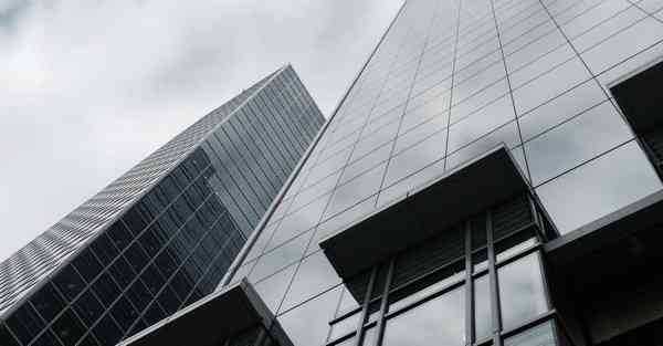 人工智能机器取代工人工作