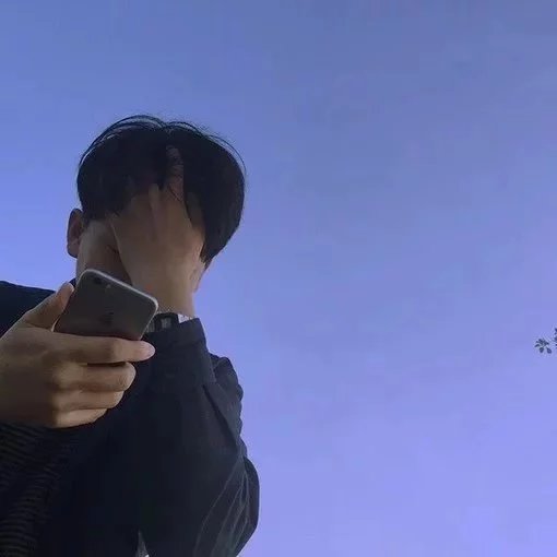 农鹏露薇