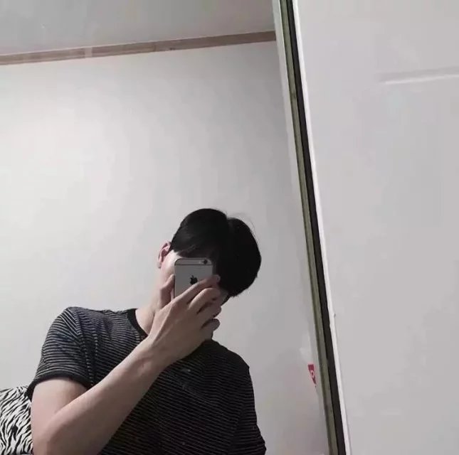 阎东霭亨